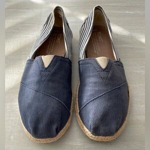 Toms blue alpargata slip-ons size W7